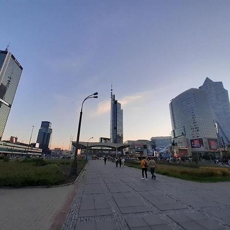Centrum Zlote Tarasy Metro Rondo Onz Balkon Lägenhet Warszawa Exteriör bild