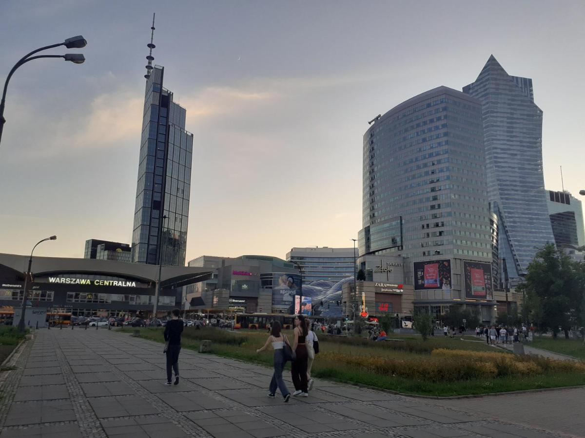 Centrum Zlote Tarasy Metro Rondo Onz Balkon Lägenhet Warszawa Exteriör bild